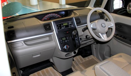 Daihatsu Tanto X Turbo "SA" interior