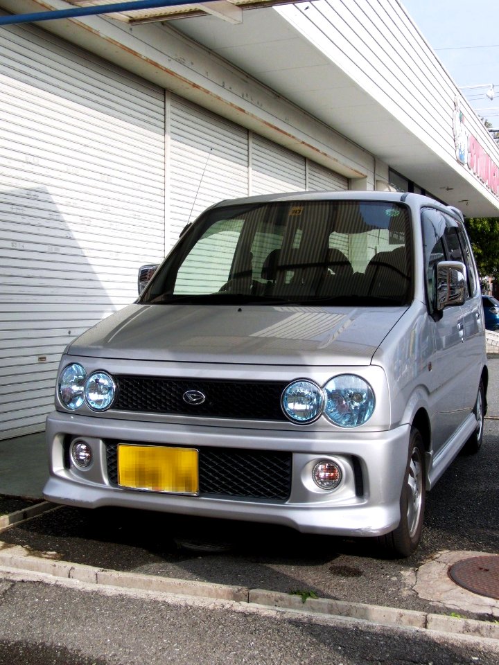DAIHATSU MOVE PARCO 1