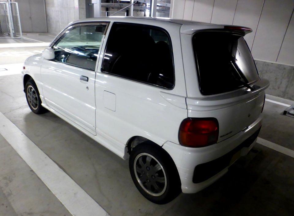 Daihatsu Mira CL Turbo (L500S) rear