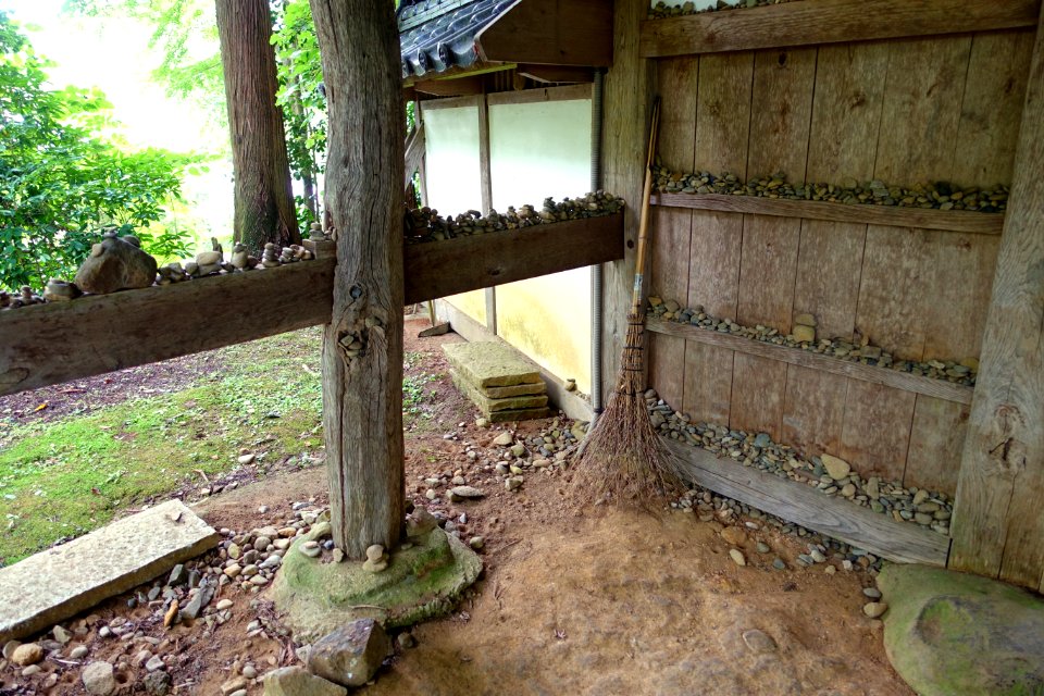 Daichojuin gate - Chusonji, Hiraizumi, Iwate - DSC05018