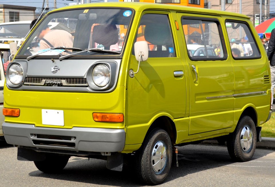 Daihatsu-HijetS38V