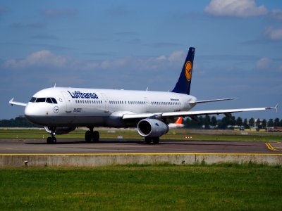 D-AIDM Lufthansa Airbus A321-231 taxiing at Schiphol (AMS - EHAM), The Netherlands, 18may2014, pic-6