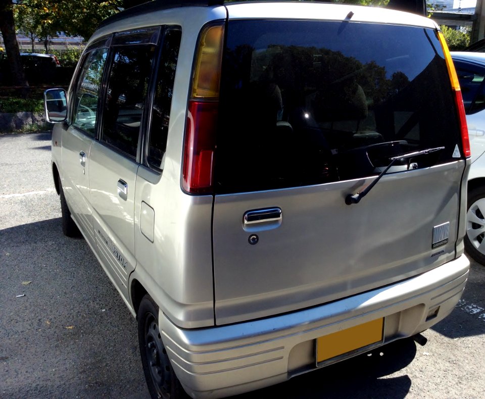 Daihatsu MOVE CUSTOM (L600S) rear