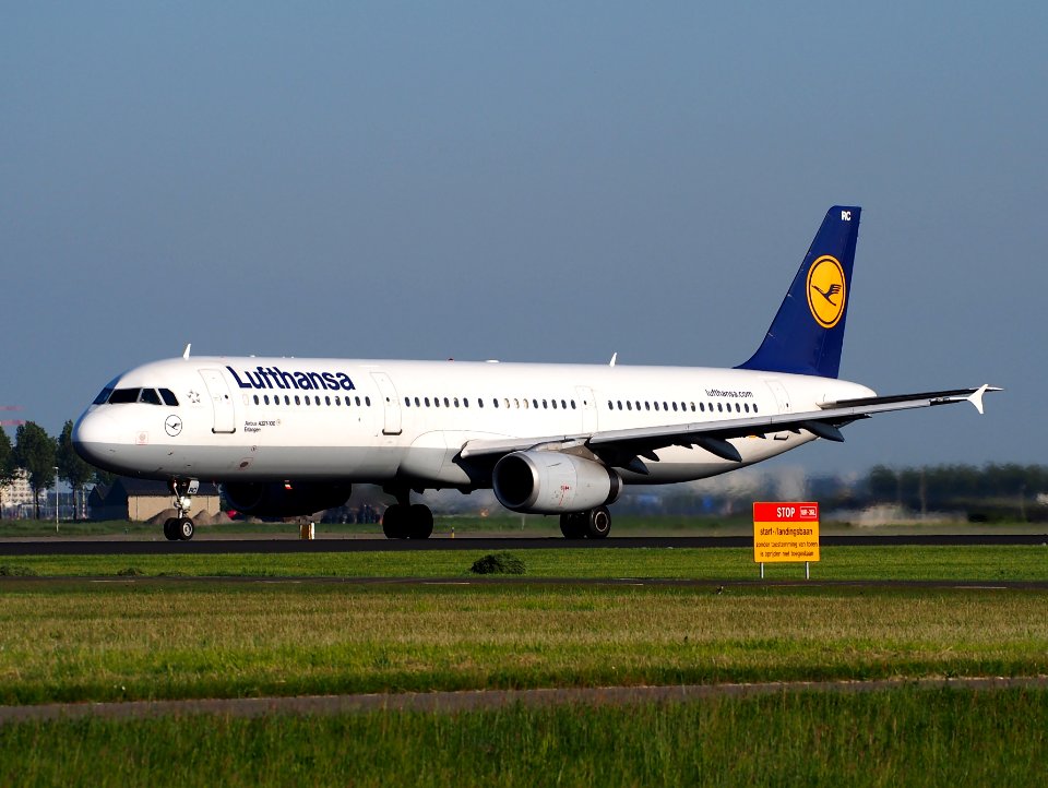 D-AIRC Lufthansa Airbus A321-131 - cn 473 take-off from Schiphol (AMS - EHAM), The Netherlands, 16may2014, pic-1