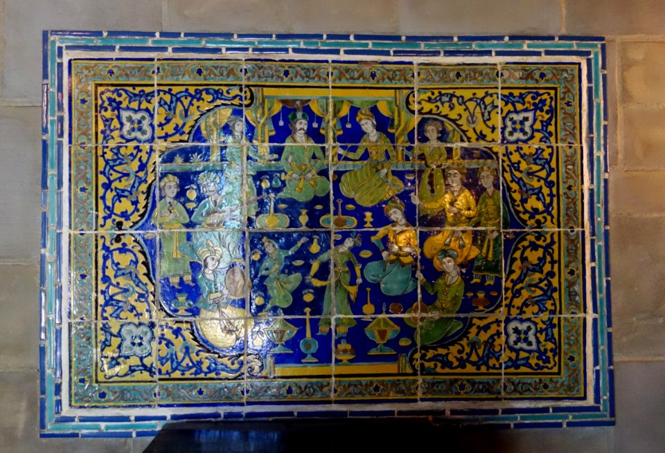 Dancers and musicians - Hearst Castle - DSC06364