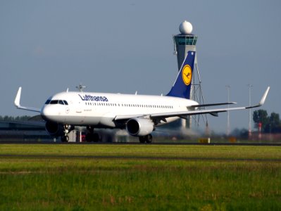 D-AIUB Lufthansa Airbus A320-214(WL) - cn 5972 take-off from Schiphol (AMS - EHAM), The Netherlands, 17may2014, pic-2