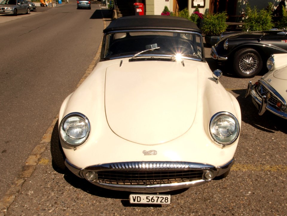 Daimler England, Swiss licence registration VD-56728 pic1