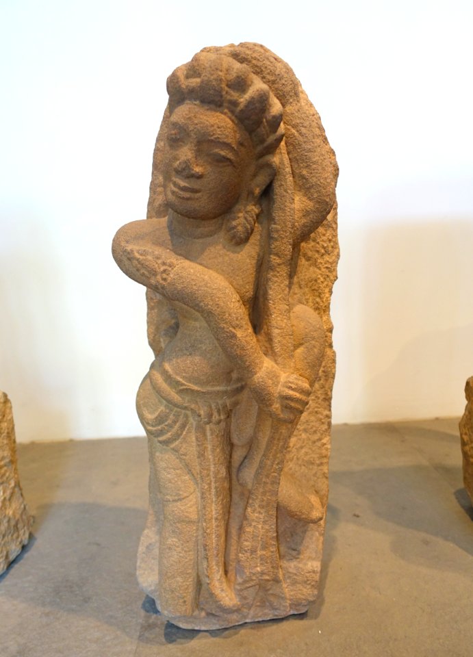 Dancer, Tra Kieu, Quang Nam, 10th century AD, sandstone - Museum of Vietnamese History - Ho Chi Minh City - DSC06144