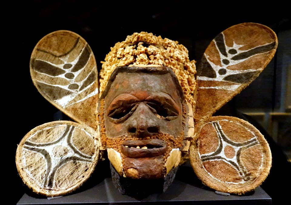 Dance mask, New Ireland, Papua New Guinea, 1916 - Etnografiska museet - Stockholm, Sweden - DSC00935