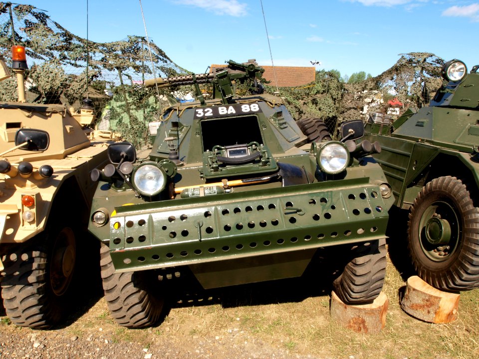 Daimler Ferret armoured car picture-001
