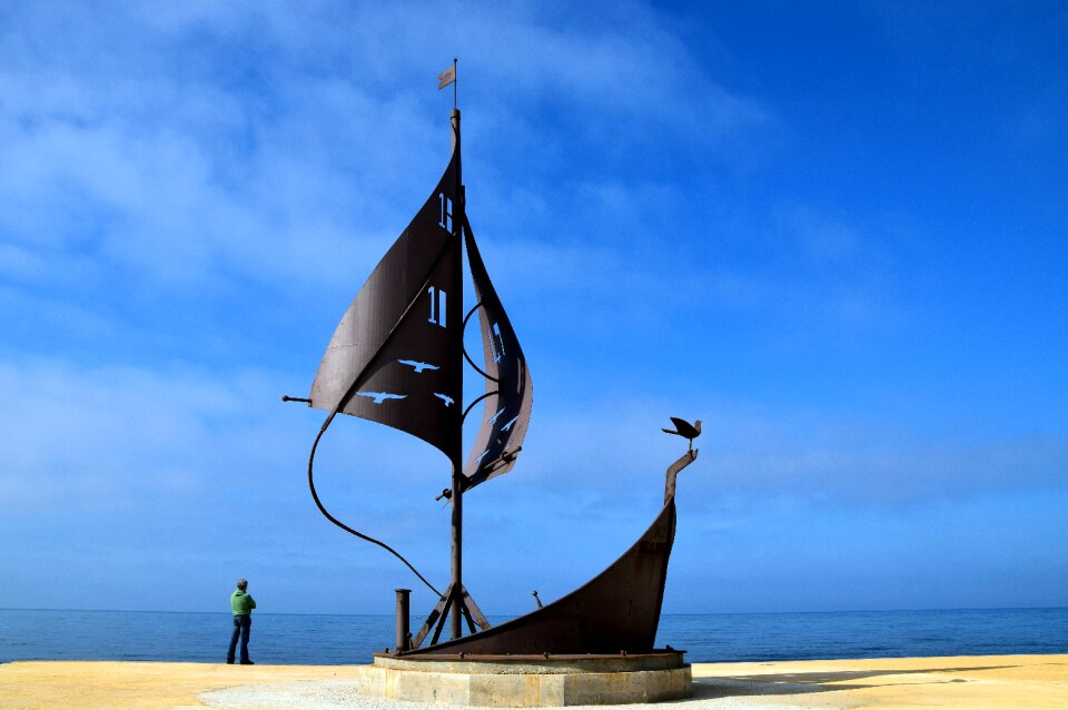 Sea sailing boat monument