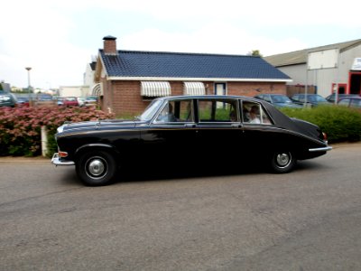 Daimler Limousine (1972) pic1