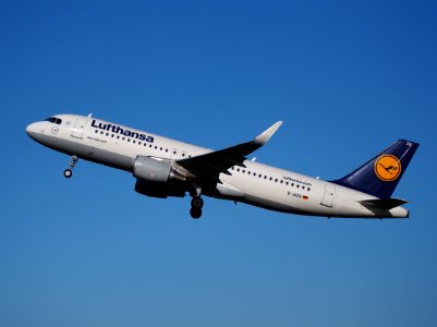 D-AIZQ Lufthansa Airbus A320-214(WL) takeoff from Schiphol (AMS - EHAM), The Netherlands, 11june2014, pic-3
