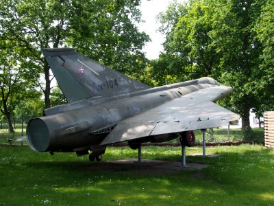 Danish Saab Draken AR-104 pic03