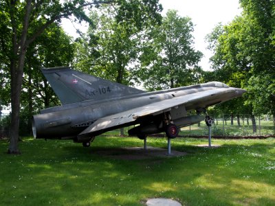Danish Saab Draken AR-104 pic04