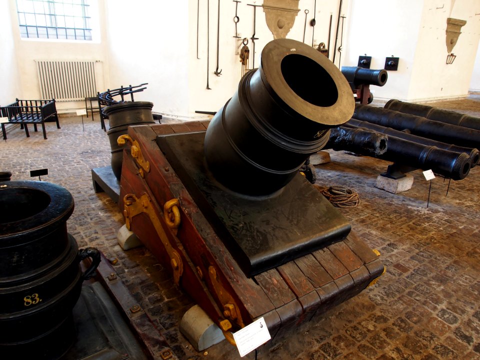 Danish-Nowegian 200 pounder Hærens system bronze mortar at the Royal Danish Arsenal Museum (Copenhagen)