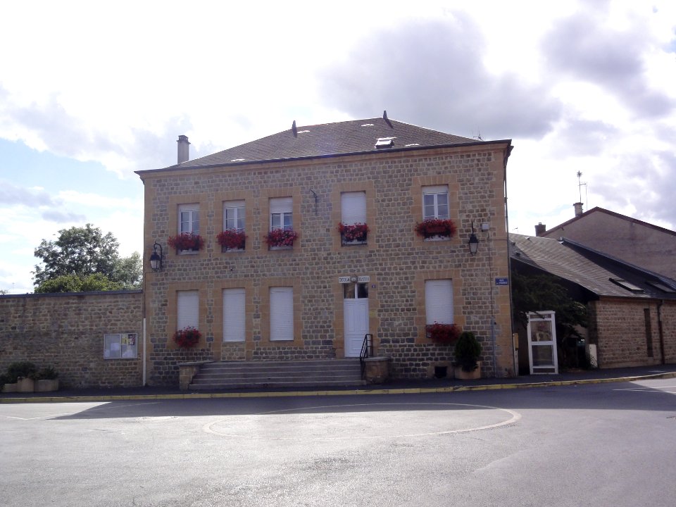 Damouzy (Ardennes) école - mairie