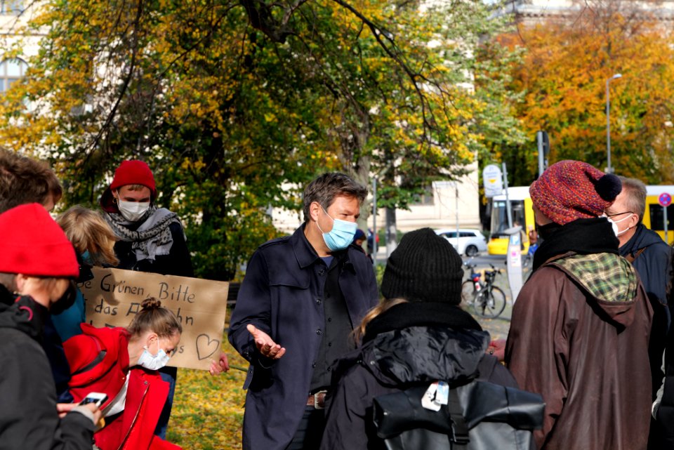 Dannenrod forest protest at green party headquarter Berlin discussion with Robert Habeck 2020-10-28 23