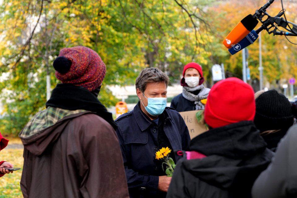 Dannenrod forest protest at green party headquarter Berlin discussion with Robert Habeck 2020-10-28 01