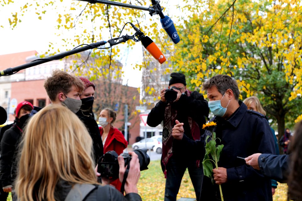 Dannenrod forest protest at green party headquarter Berlin discussion with Robert Habeck 2020-10-28 12