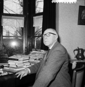 De heer L. J. Jordaan wordt 30 december 75 jaar, Bestanddeelnr 934-7196