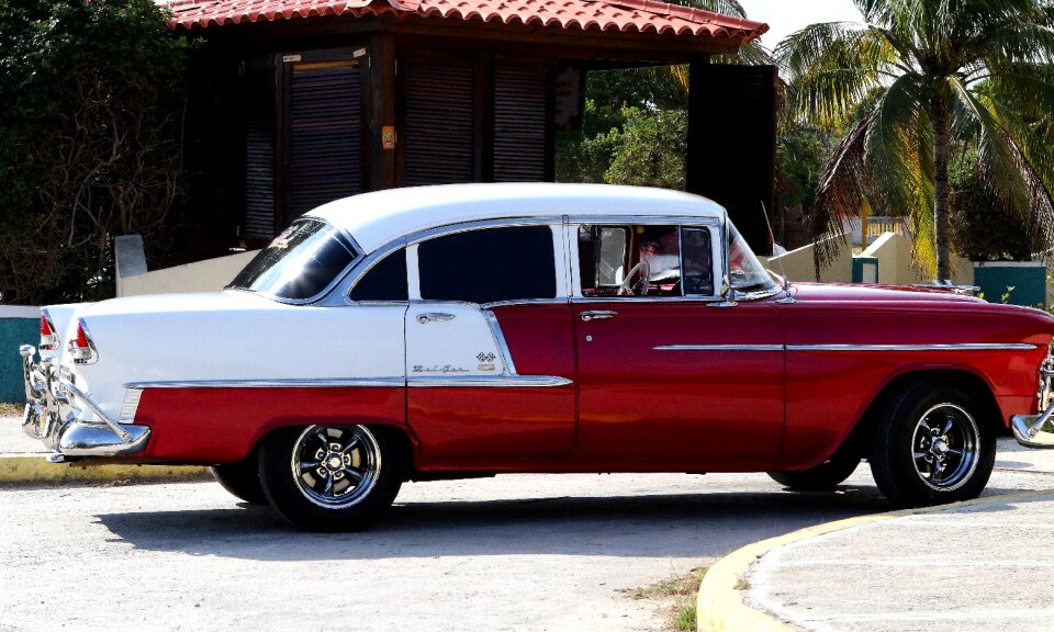 Bel air red and white chrome