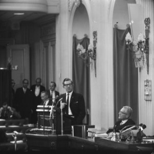 De heer Koekoek, voorman van de Boerenpartij tijdens zijn betoog, Bestanddeelnr 918-3084