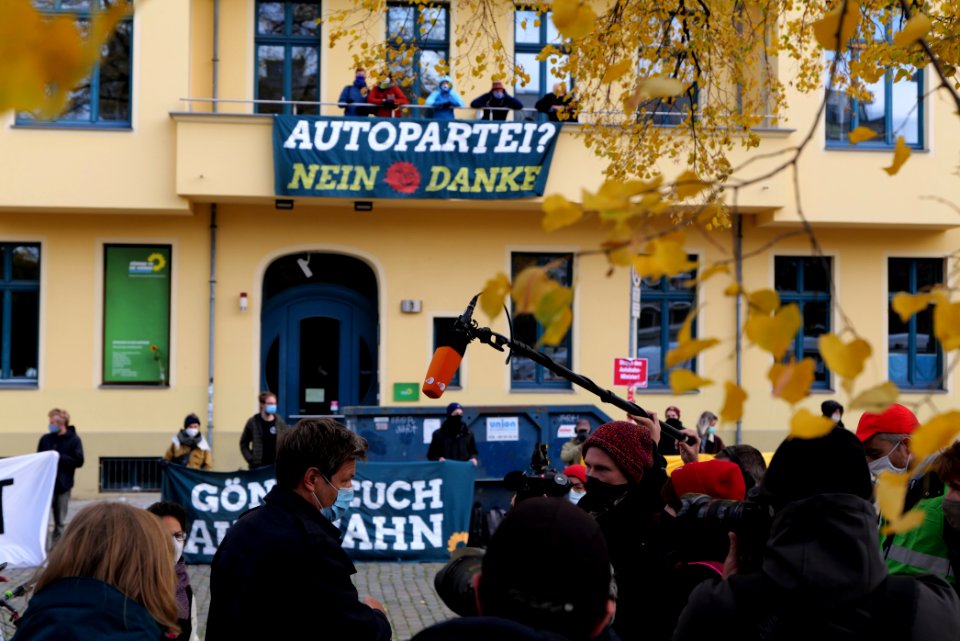 Dannenrod forest protest at green party headquarter Berlin discussion with Robert Habeck 2020-10-28 15