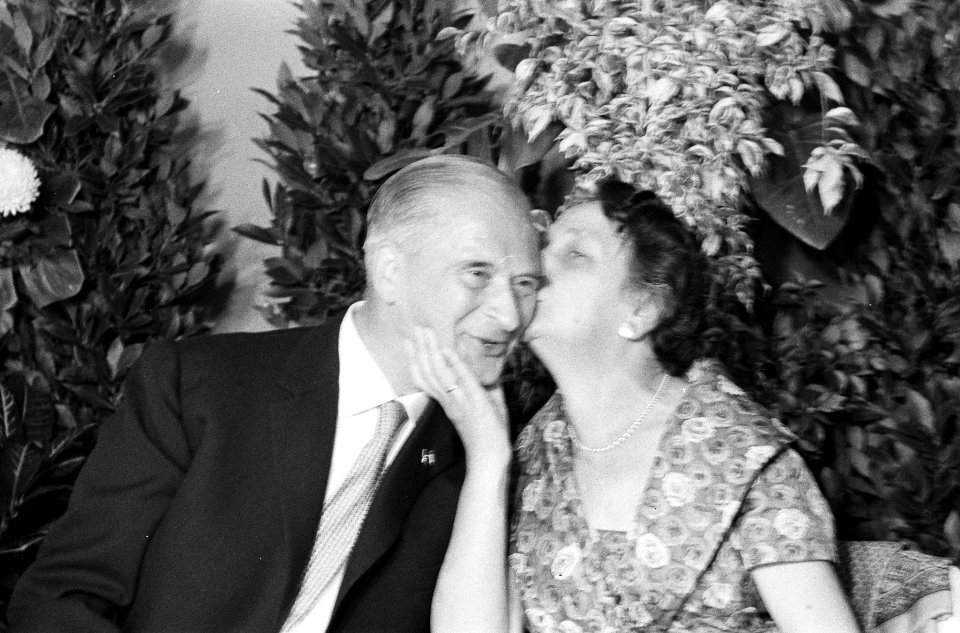 De heer F. J. van Marle 40 jaar bij de Luchtvaart, Bestanddeelnr 911-5015
