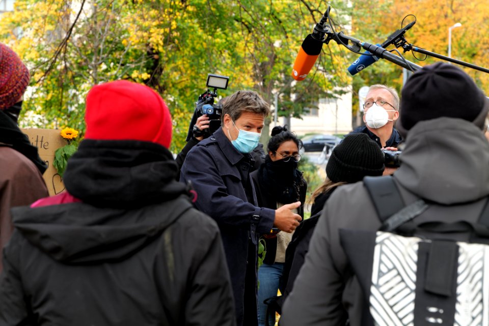 Dannenrod forest protest at green party headquarter Berlin discussion with Robert Habeck 2020-10-28 07