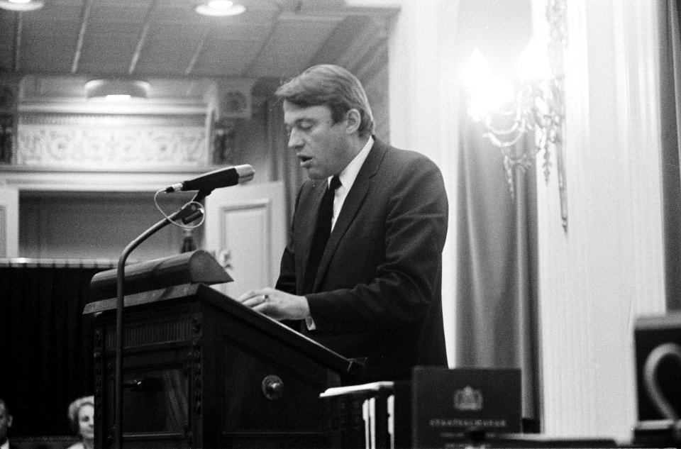 De heer Hans van Mierlo van D66 aan het woord, Bestanddeelnr 920-4269