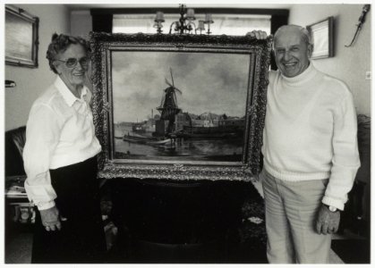 De heer V. Zuidam en mevr.W. Zuidam-Kramer t.g.v. hun 50-jarig huwelijk en 62 jaar eigenaar van de werf Zuidam. In 1989 werd de werf verkocht aan de gemeente. NL-HlmNHA 54034062