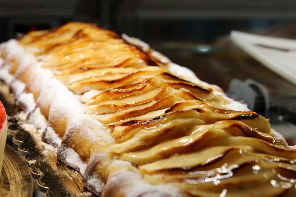 Sugar frosting food