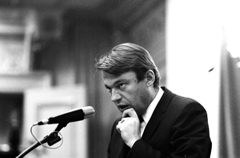 De heer Hans van Mierlo van D66 aan het woord, Bestanddeelnr 920-4268