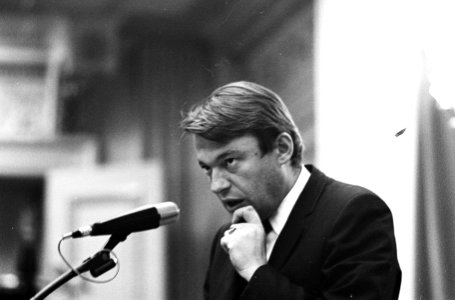 De heer Hans van Mierlo van D66 aan het woord, Bestanddeelnr 920-4268