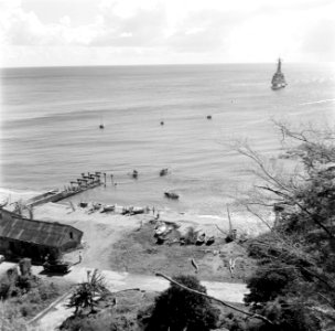 De kust van Sint Eustatius, Bestanddeelnr 252-4049