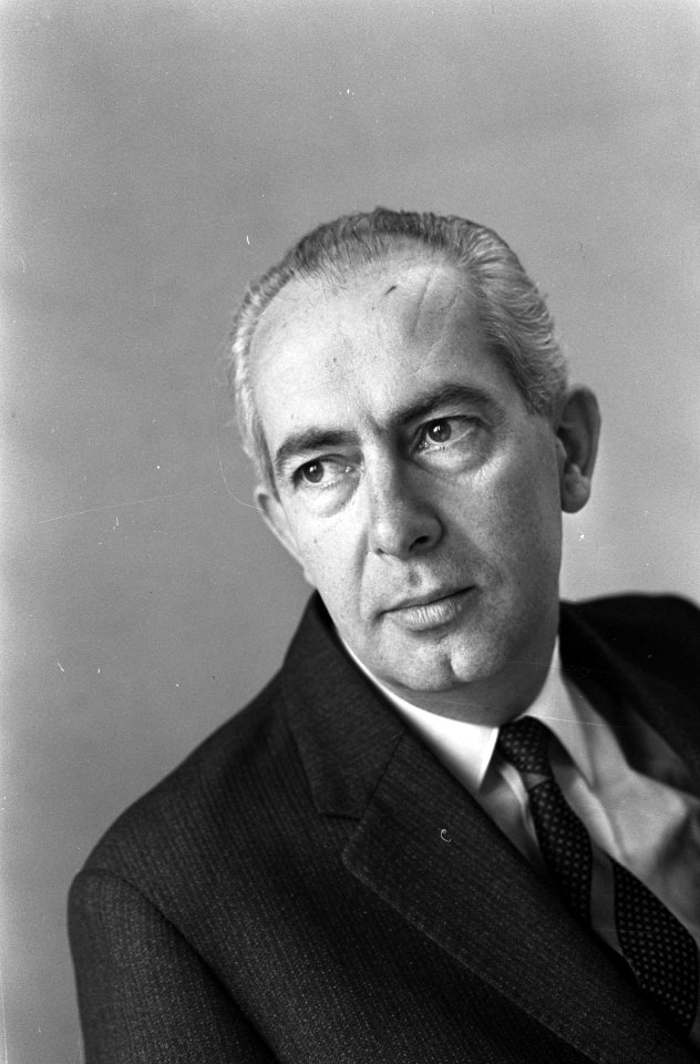 De heer van Kranendonk, lid van directie van De Bijenkorf, Bestanddeelnr 922-1336