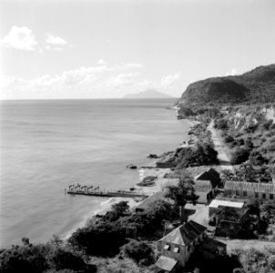 De kust van Sint Eustatius, Bestanddeelnr 252-4060