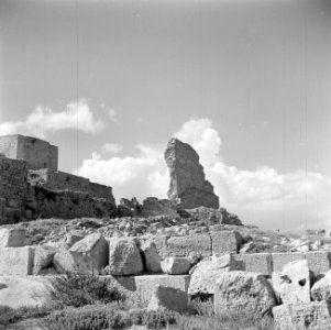 De kuststrook bij Atlit in de buurt van Haifa met de ruine van een kasteel uit d, Bestanddeelnr 255-1480