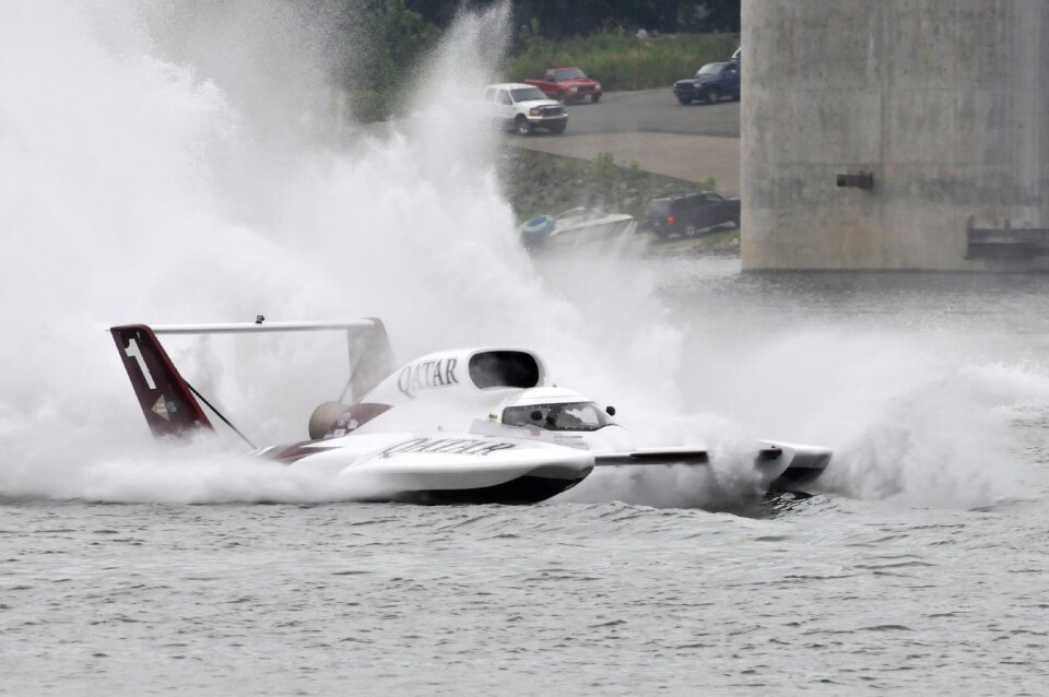 Speed fast hydroplane