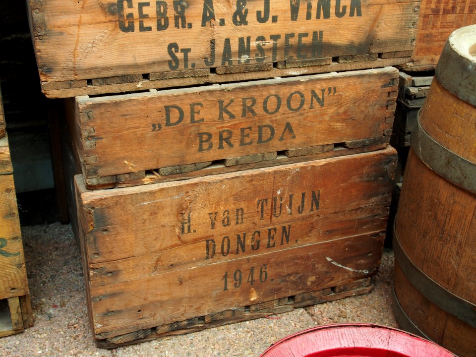 De Kroon Breda bierkrat, H van Tuijn Dongen bierkrat