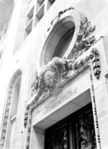 De ingang van de Fondation Universitaire in Brussel, Bestanddeelnr 255-8613