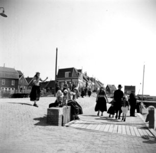 De kade in Marken, Bestanddeelnr 254-2205
