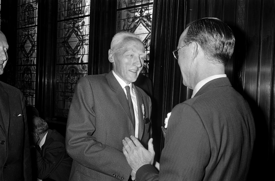 De heer Wiegersma en prins Bernhard, Bestanddeelnr 920-4425