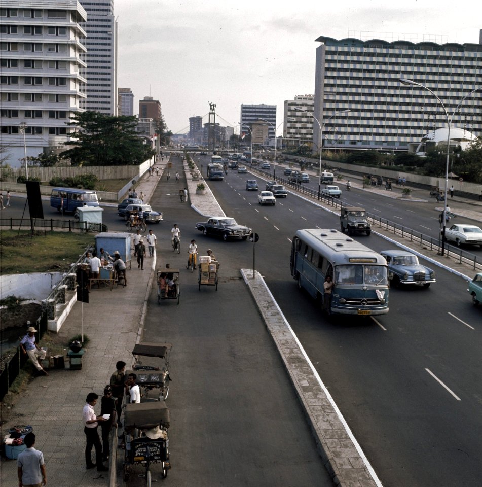 De Jalan Thamrin in Jakarta, Bestanddeelnr 254-9089