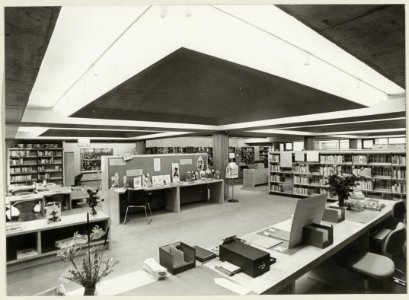 De jeugdafdeling van de nieuwe stadsbibliotheek. NL-HlmNHA 54003794