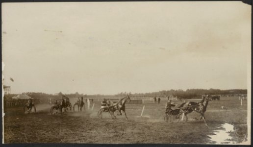 De nieuwe Draverij Ver. Brabant te Boxtel hield heden hipppisch feest. Overzich, Bestanddeelnr 158-2094