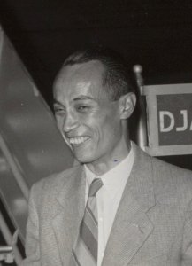 De nieuwbenoemde commandant van het Nederlands detachement Verenigde Naties, lui, Bestanddeelnr 104-0091 (cropped)
