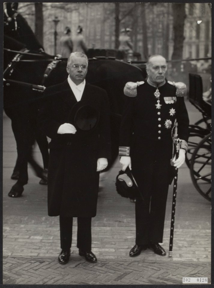 De nieuwe Amerikaanse ambassadeur in Nederland, C. Freeman Matthews bij zijn aan, Bestanddeelnr 102-0128