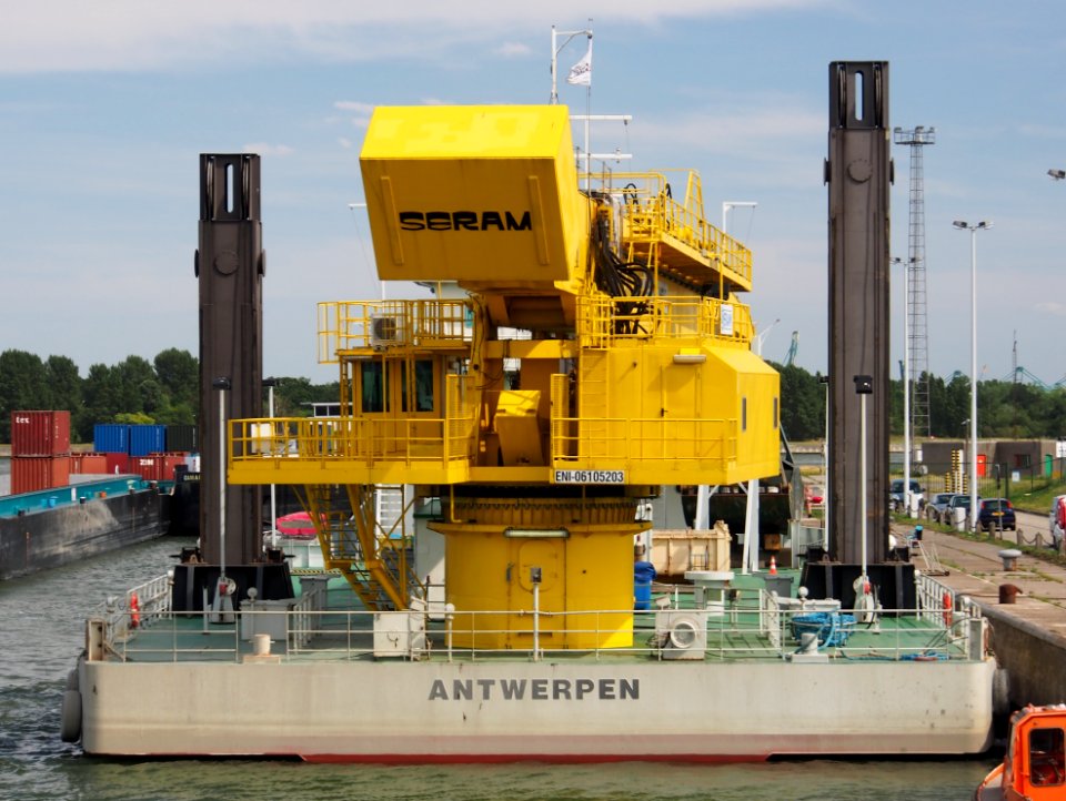De Neus - ENI 06105203, astern, Port of Antwerp